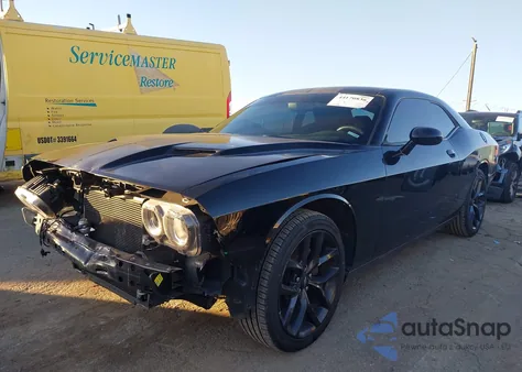 2020 Dodge Challenger Sxt z USA, uszkodzony, nr VIN 2C3CDZAG8LH112907